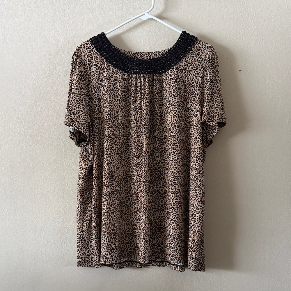 Liz & Me Platinum Collection Leopard Print Crochet Trim Top size 14